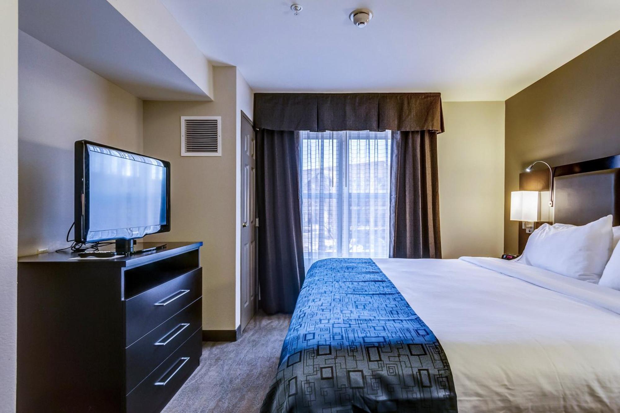 King Suite with Sofa Bed
